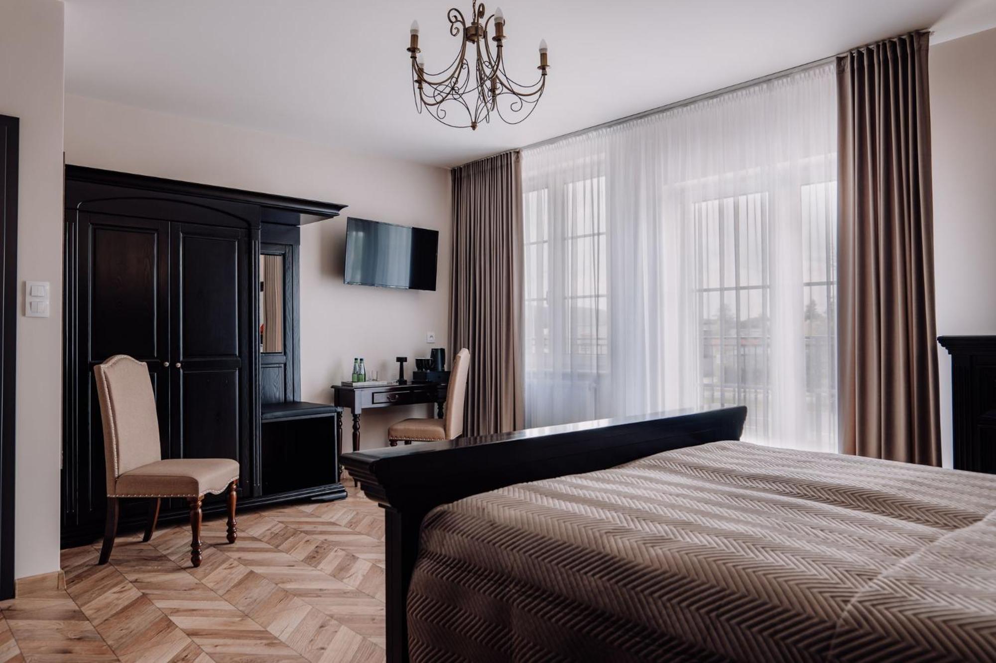 Slowik Hotel 3*